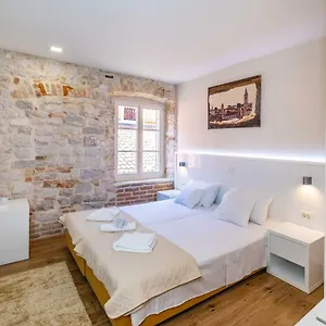 4* Affittacamere Idassa Atrium